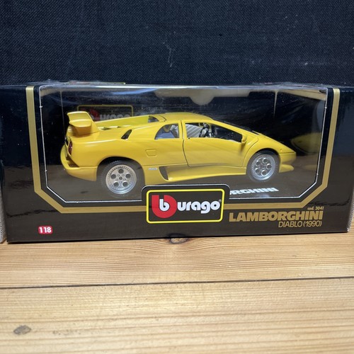 Bburago diamonds scala 18 - bburago, 1:18