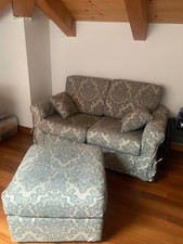 set divano due posti con pouf