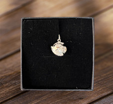 ciondolo uomo donna in oro