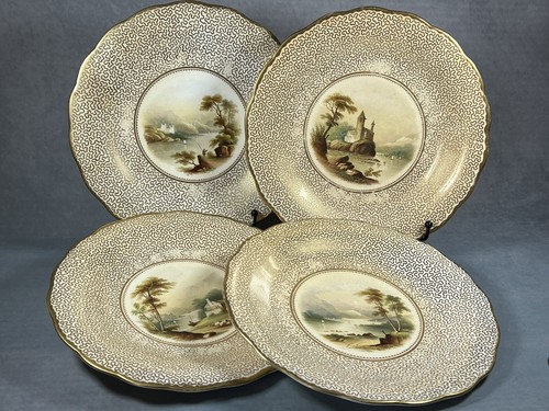 Set quattro piatti - un, di