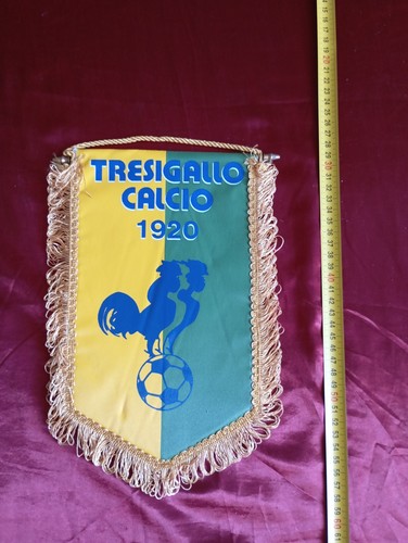 Vecchio gagliardetto calcio - vecchio,