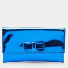 Pochette con patta in pelle
