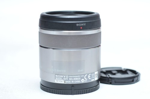 Sony 3 5 - 30, f/3.5