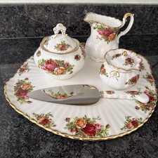 Royal Albert Old Country Roses piatto da torta con manico, taglierina, brocca, zuccheriera in ottime condizioni