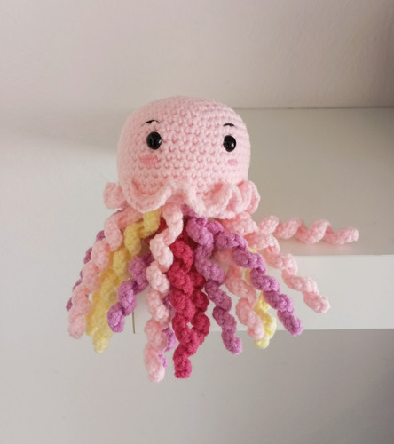 Medusa amigurumi fatto a - medusa, amigurumi,