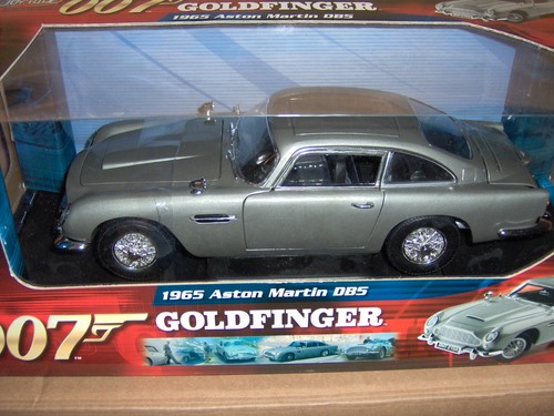 Aston martin db5 1965 - aston,