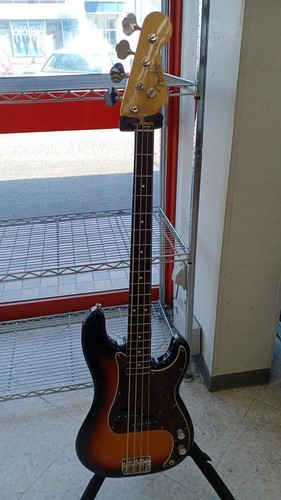 Basso elettrico fender - basso,