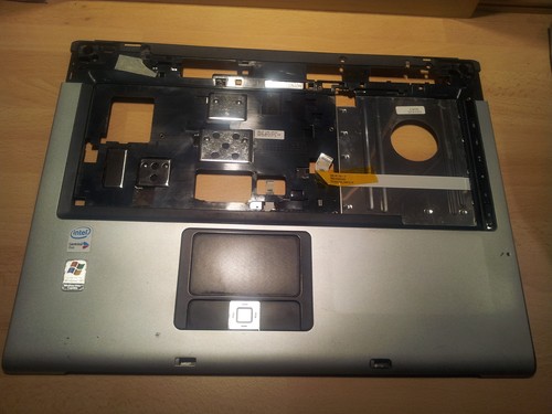 Scocca superiore touchpad