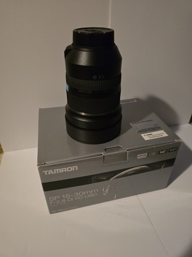 Tamron 30mm sp di - f/2.8, vc