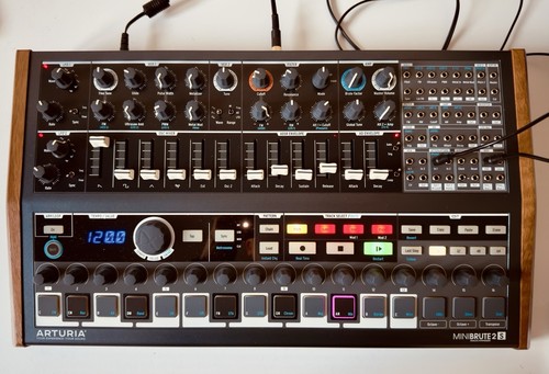 Arturia minibrute - arturia, 2s