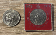 1977 SILVER JUBILEE CROWN QUEEN ELIZABETH + 1981 PRINCE WALES LADY DIANA SPENCER