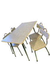 Tavolo da cucina con 4 sedie