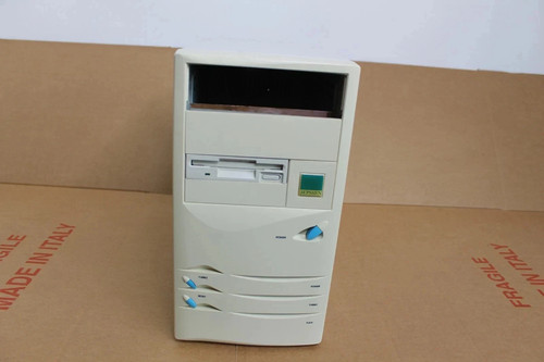 Retrocomputer case 1 - -, #1
