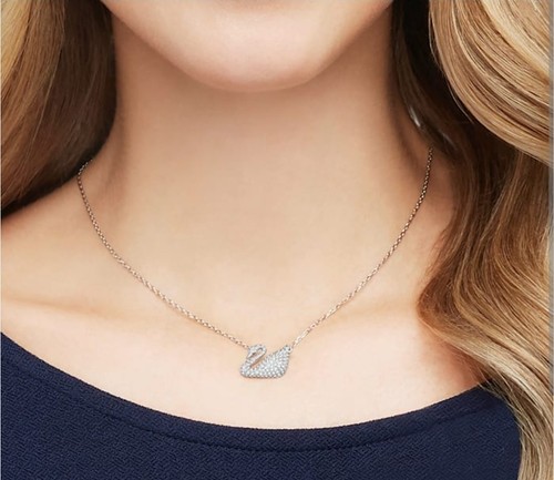 Collana con ciondolo cigno