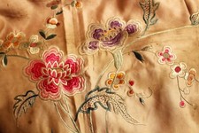 Copri altare in seta ricamato