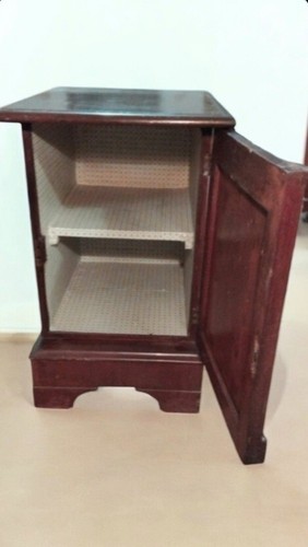 Comodino noce metà 800 - in,