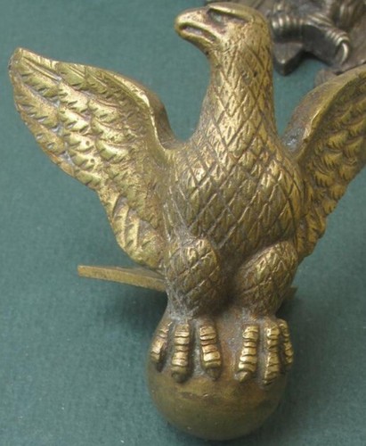 Antico mobile aquila francese