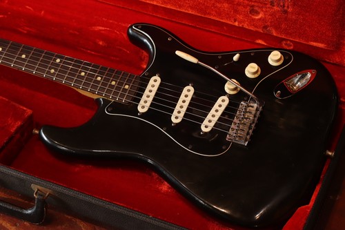 Fender stratocaster 1977 - stratocaster,