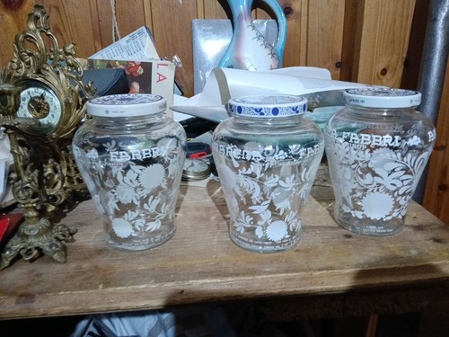 Stock amarena fabbri vasi - amarena,