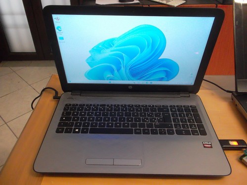 Notebook af032nl amd - 15-af032nl, a8