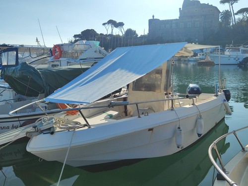 Vendesi barca usata open - ,