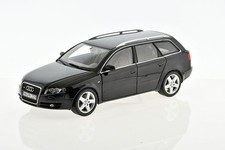 AUDI A4 Avant 3.2 Quattro 2005 1/18 MINICHAMPS 5010404225