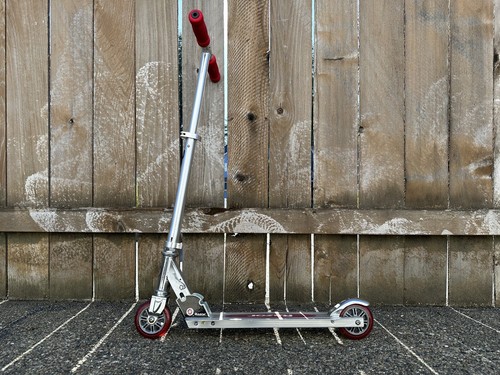 Razor kick scooter - kick,