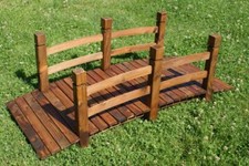 Ponte in legno da giardino per