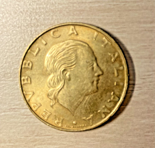 Italy 200 lire 1998 coin - lire,