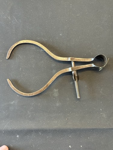 Antico morsetto bavaglio bocca