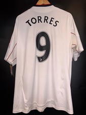 LIVERPOOL TORRES 2010-2011