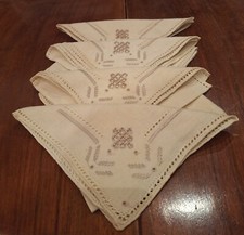 6 Antichi Tovaglioli In Lino Ricamati A Mano (da Rinfrescare) Cm40x40.