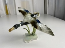 Statua in porcellana da