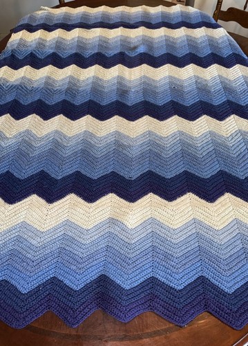 Zigzag blu vintage fatto - , a
