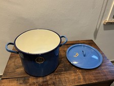 Vecchia pentola con coperchio - vecchia,