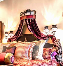 Grande baldacchino letto