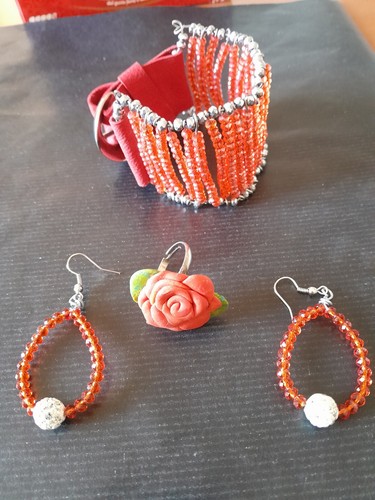Parure artigianale - , in