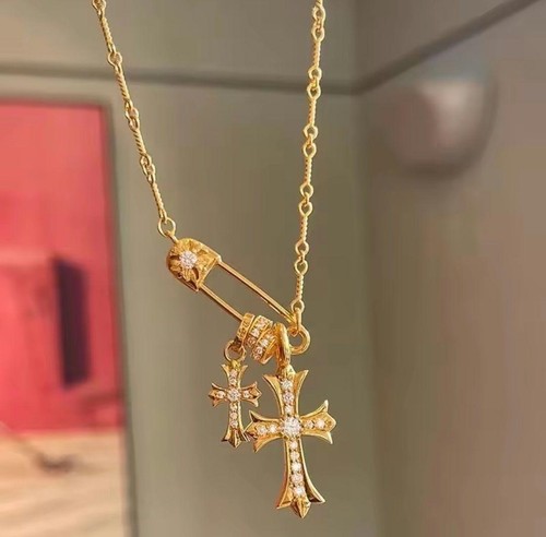 Collana con spilla - a, doppia