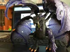 DRAGO UOVO GIOCATTOLO