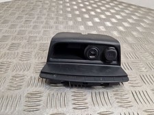 Peugeot 208 2015 Porta USB