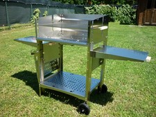 BARBECUE A LEGNA E CARBONELLA