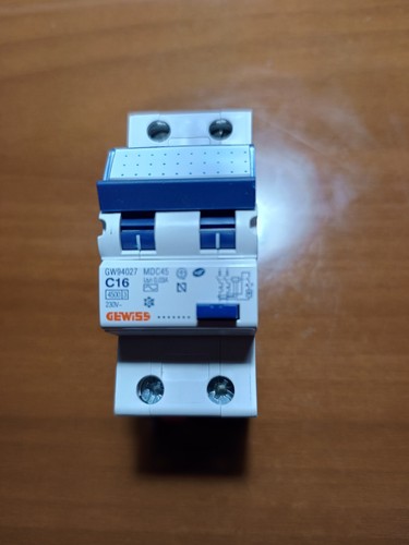 Interuttore magnetotermico