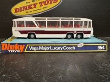 Dinky 954 Vega Major pullman