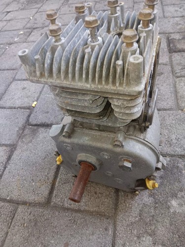 Briggs stratton engine - briggs,