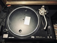2 Giradischi Technics SL 1210