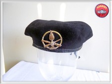 Basco Militare Nero con fregio Carristi in Metallo Originale Esercito Italiano