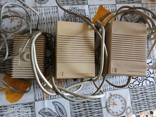 Commodore 128 amiga - 64/128,
