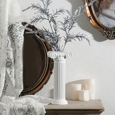 Vaso per fiori con colonna