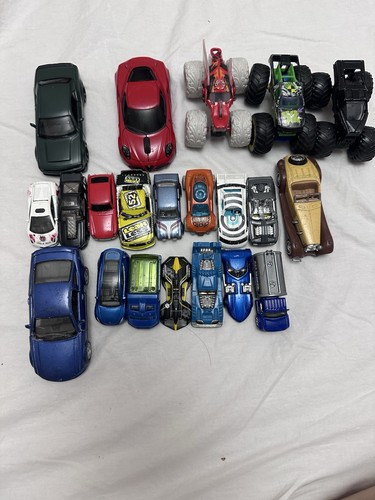 Enorme lotto auto - enorme,