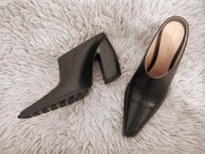 Bottega Veneta Tacchi, Nero